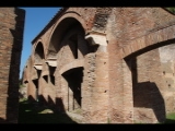 04028 ostia - regio i - insula vi - caseggiato del balcone a mensole (i,vi,2) - via della fortuna.jpg